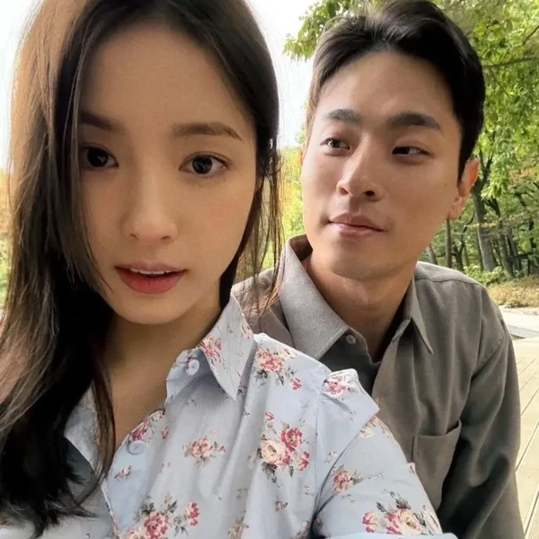 The most loved look of Park Jeongmin today