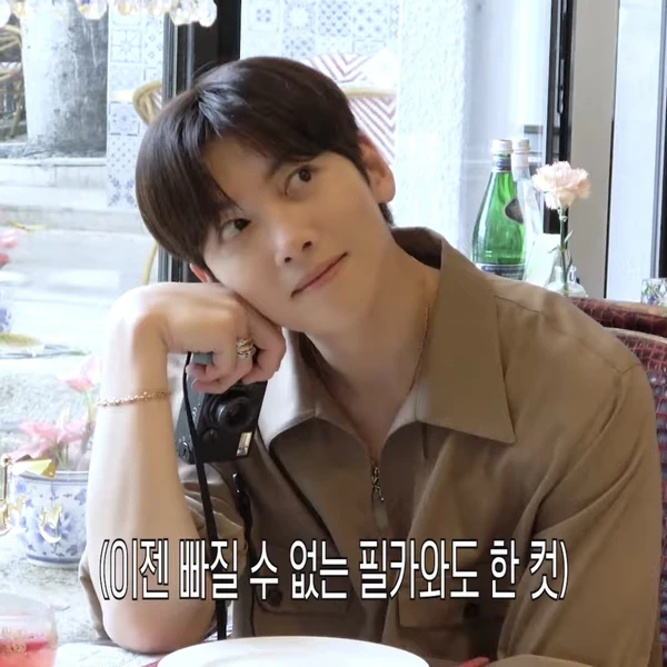 今天最受喜爱的池昌旭模样