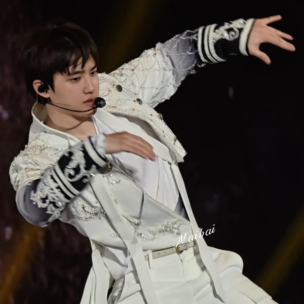 도경수 (디오) 팬심 가득한 인기 사진