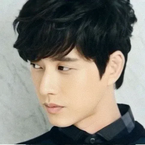 Popular photo full of fans’ love for Park Haejin