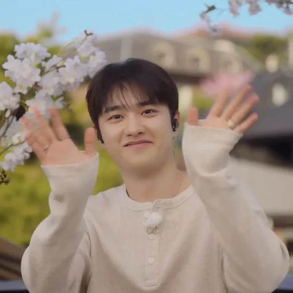 今天最受喜愛的都暻秀 (D.O.)模樣