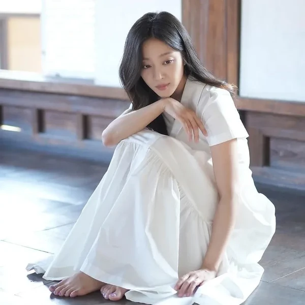 Popular photo full of fans’ love for Cho Boah