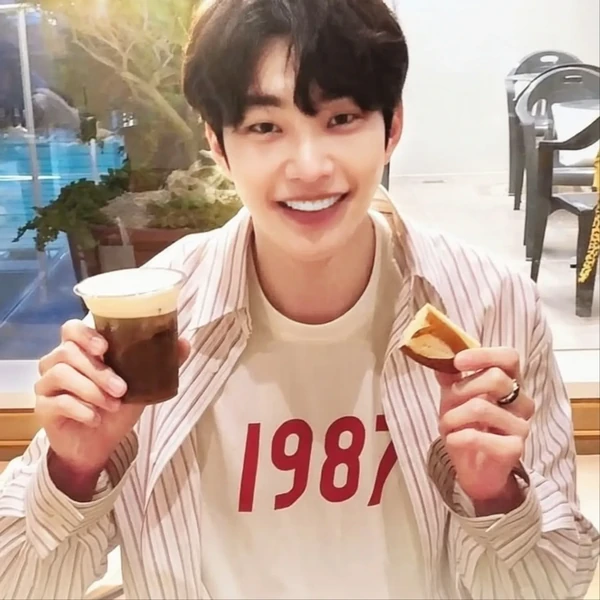 キム・ジェヨンへのファンの愛が詰まった人気写真