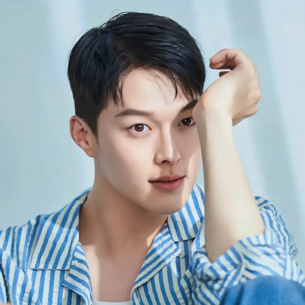 오늘 가장 사랑받은 장기용의 모습