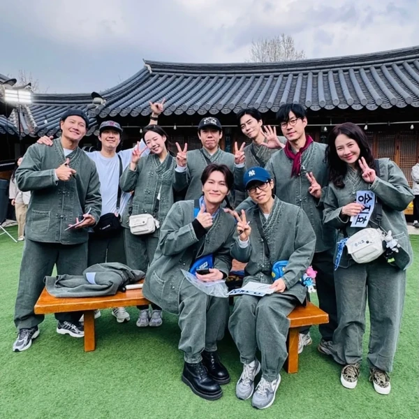 Foto populer Song Jihyo yang penuh cinta dari penggemar