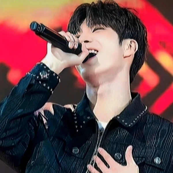 チョン・ドンウォンへのファンの愛が詰まった人気写真