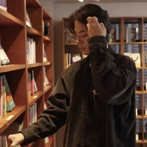 The most loved look of Park Jeongmin today