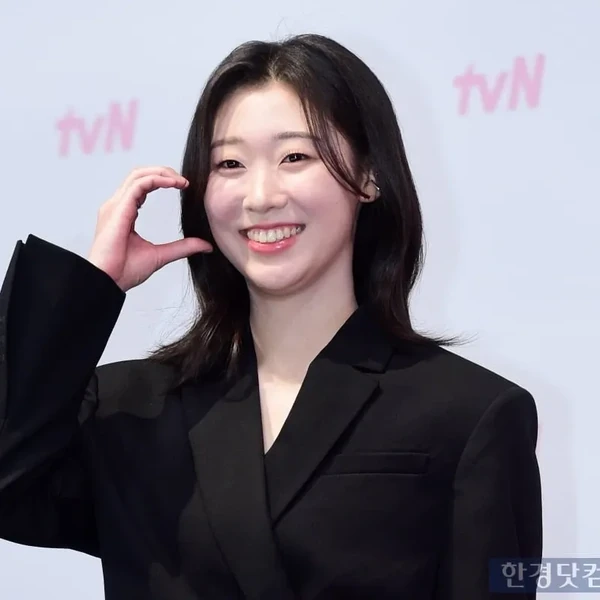 The most loved look of Han Yeji today