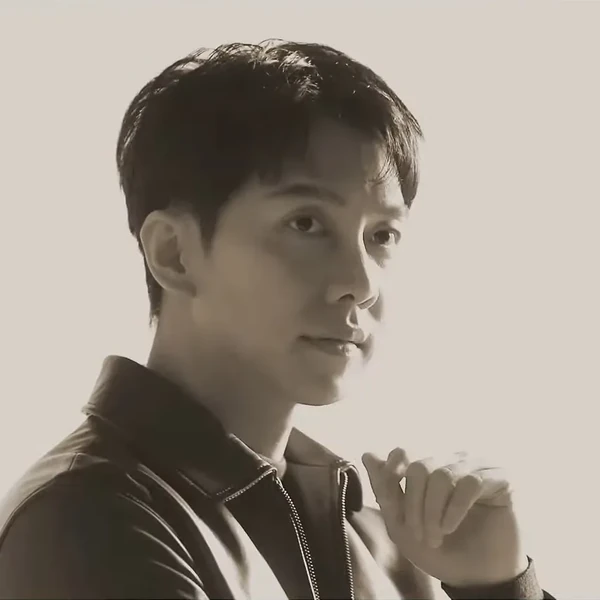 イ・スンギへのファンの愛が詰まった人気写真