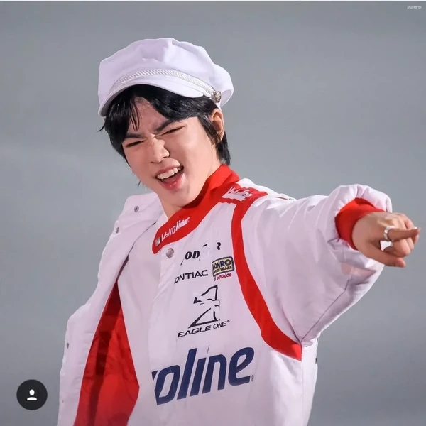 Popular photo full of fans’ love for Cha Junhwan