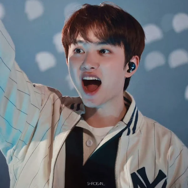 今天最受喜愛的都暻秀 (D.O.)模樣