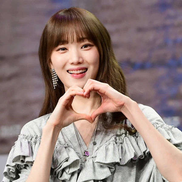 Top moment of Lee Sungkyung chosen by fans