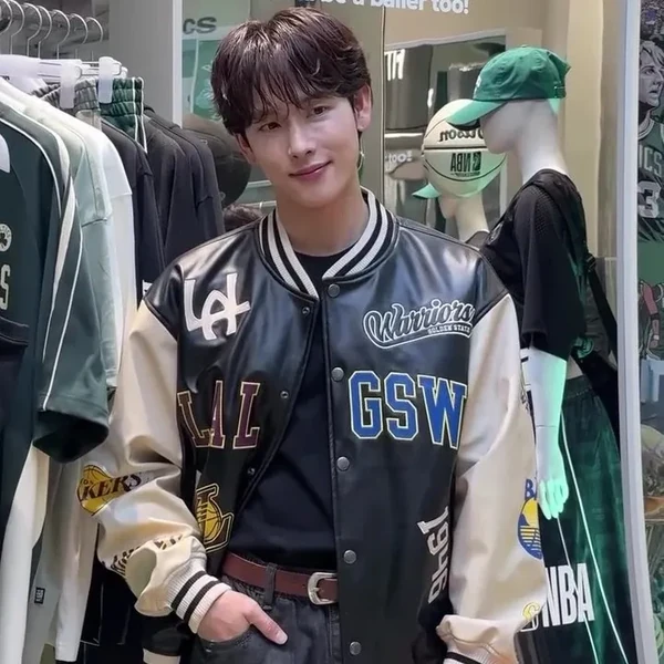 The most loved look of Yim Siwan today