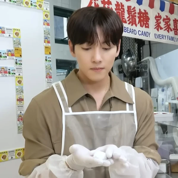 今天最受喜爱的池昌旭模样