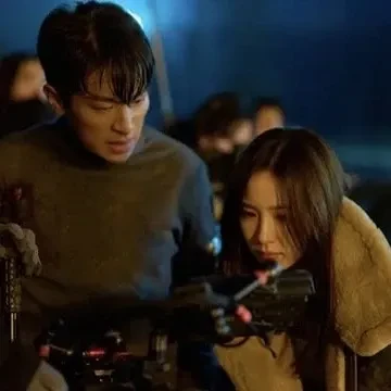 Foto populer Park Jeongmin yang penuh cinta dari penggemar