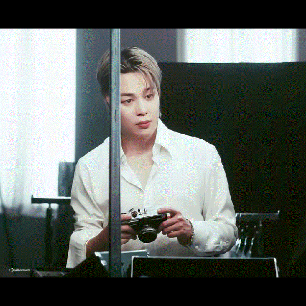 Popular photo full of fans’ love for Ha Jimin