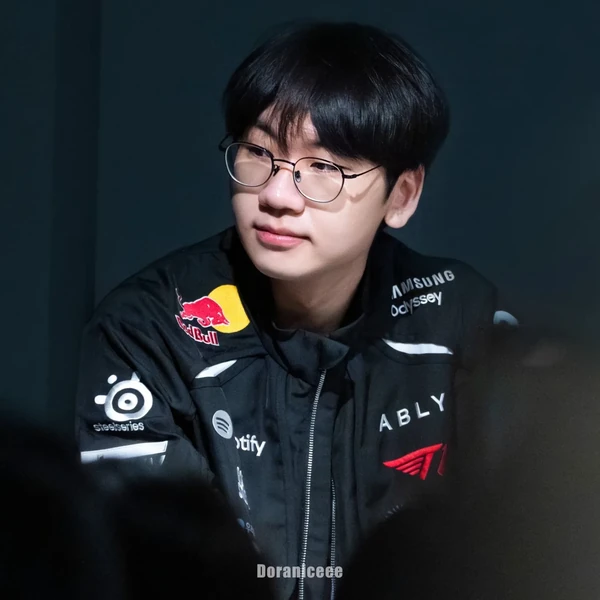 최애 팬덤이 만들어낸 도란의 1등 배너 게시글