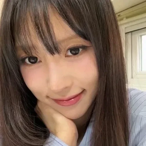 充满粉丝爱意的李美珠人气照片