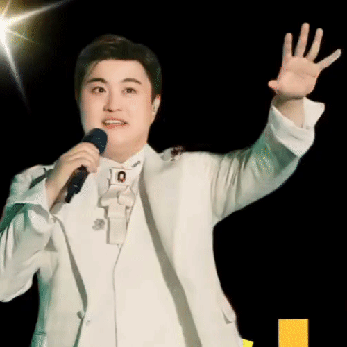 今天最受喜爱的金浩中模样