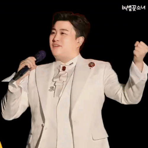 今天最受喜爱的金浩中模样