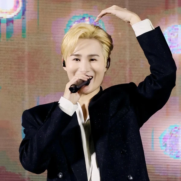 김희재 팬심 가득한 인기 사진