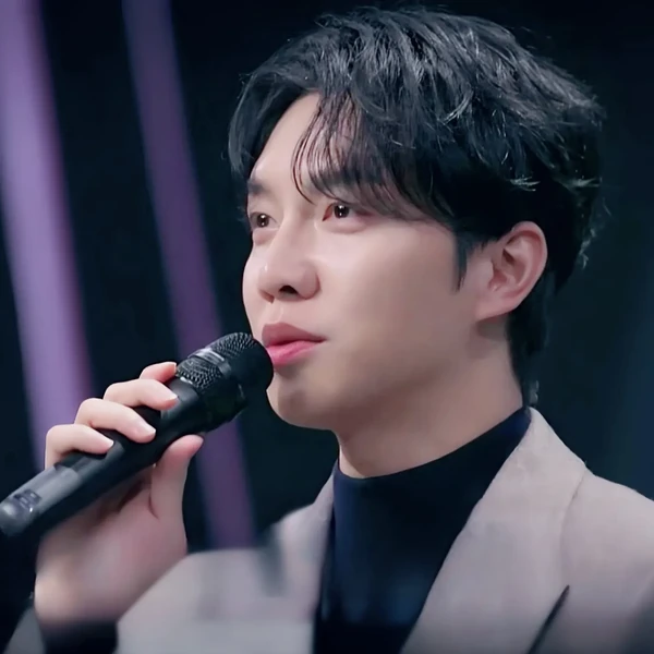 イ・スンギへのファンの愛が詰まった人気写真