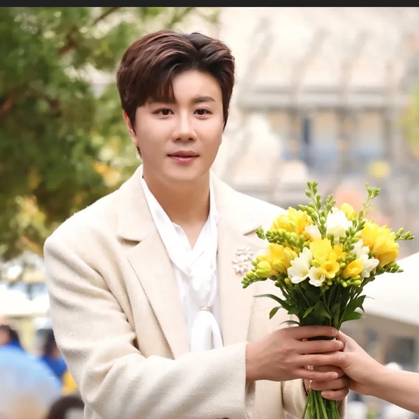 Popular photo full of fans’ love for Jin Haesung