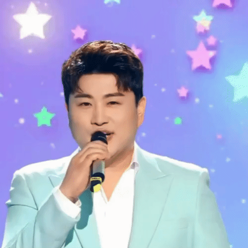 充满粉丝爱意的金浩中人气照片