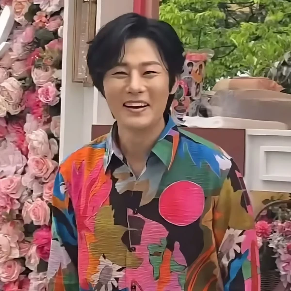 Popular photo full of fans’ love for Kang Moonkyung