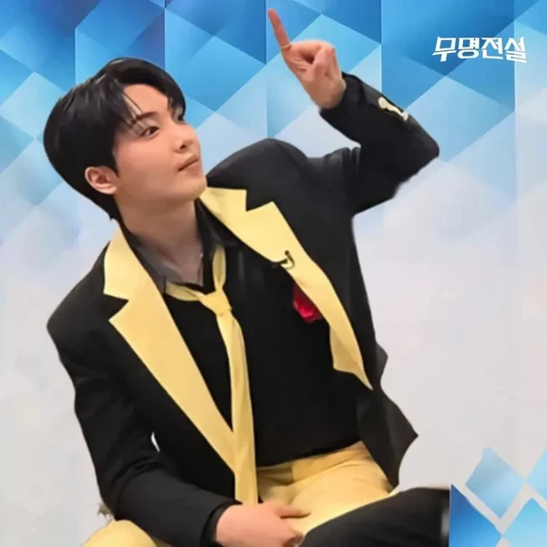 Popular photo full of fans’ love for Hwang Yunsung