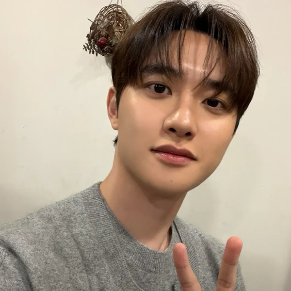 今天最受喜愛的都暻秀 (D.O.)模樣