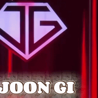 Foto populer Lee Joongi yang penuh cinta dari penggemar