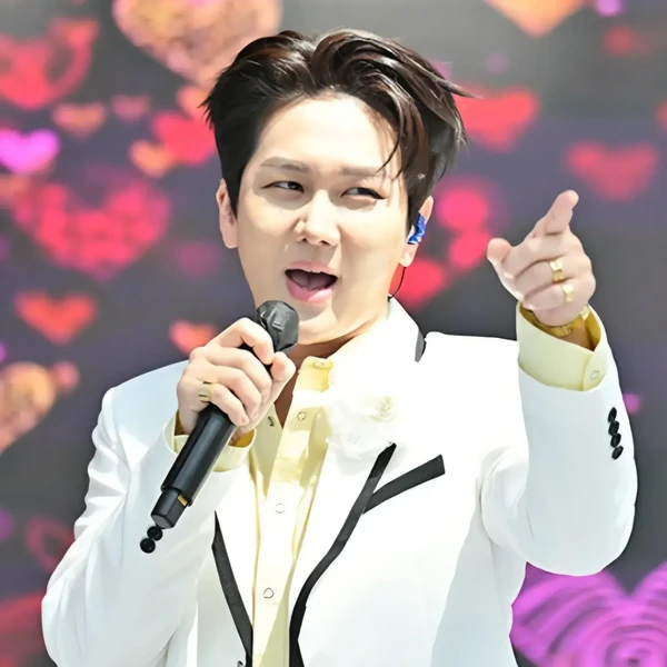 Foto populer Kim Soochan yang penuh cinta dari penggemar