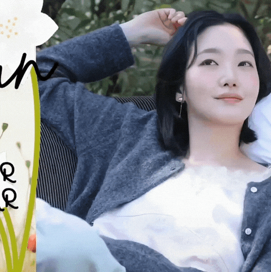 Foto populer Kim Goeun yang penuh cinta dari penggemar