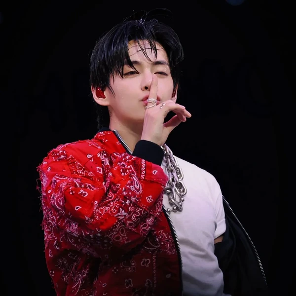 Popular photo full of fans’ love for Kim Taehyung (V)