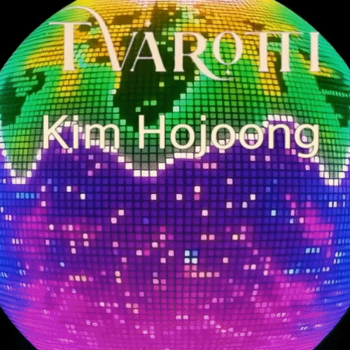 Foto populer Kim Hojoong yang penuh cinta dari penggemar