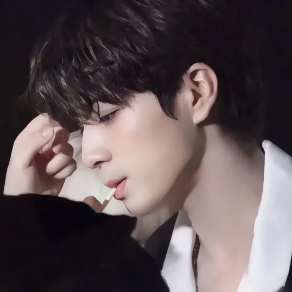 今天最受喜爱的郑东元模样