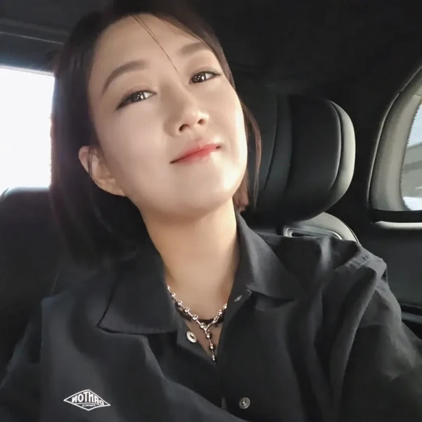 Top moment of Jang Yoonjeong chosen by fans
