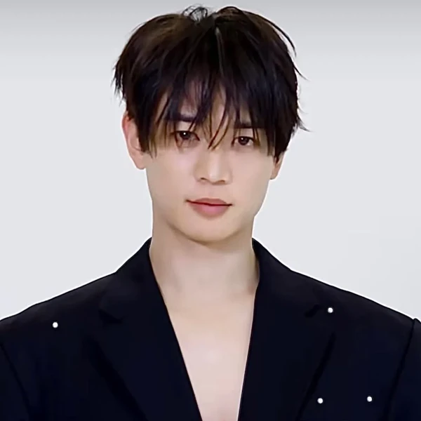 The most loved look of Choi Minho today