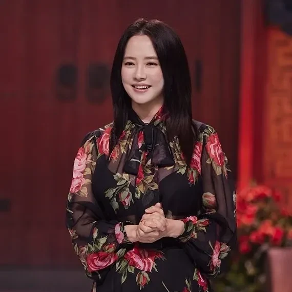 Top moment of Song Jihyo chosen by fans