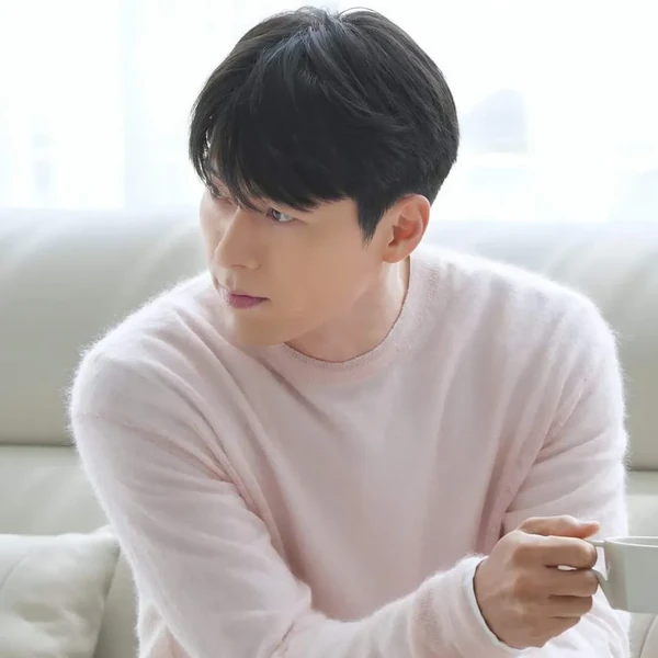 오늘 가장 사랑받은 현빈의 모습