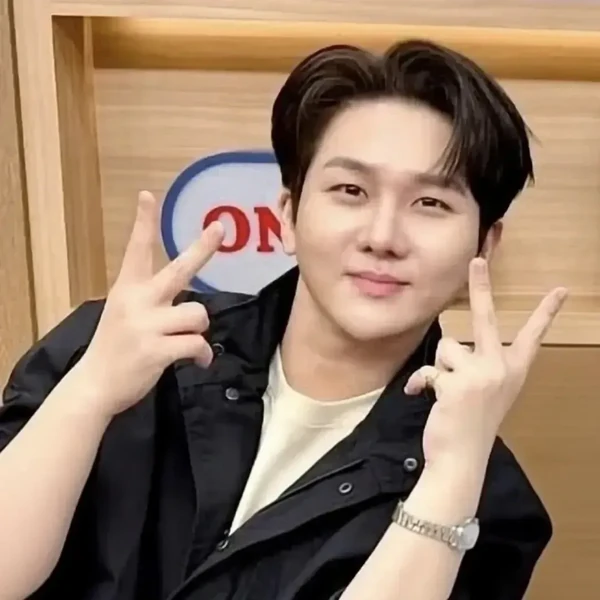 오늘 가장 사랑받은 김수찬의 모습