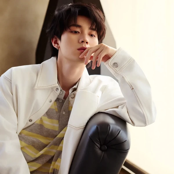 Popular photo full of fans’ love for Zhou Yiran