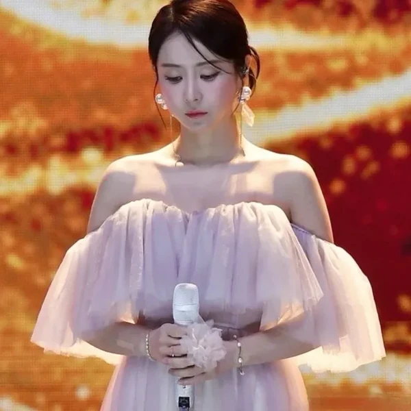 Popular photo full of fans’ love for Eun Gaeun