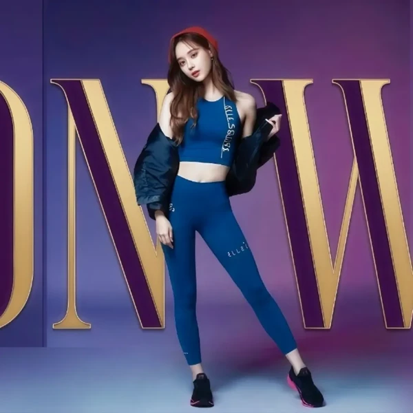 Penampilan Yeonwoo yang paling disukai hari ini