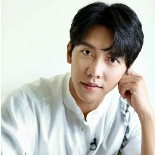 Momen terbaik Lee Seunggi pilihan penggemar