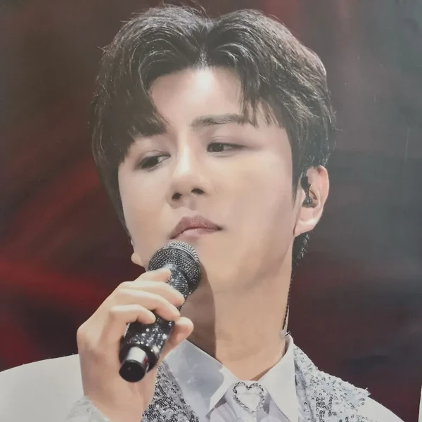 The most loved look of Jin Haesung today