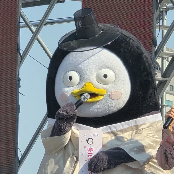 ペンスへのファンの愛が詰まった人気写真