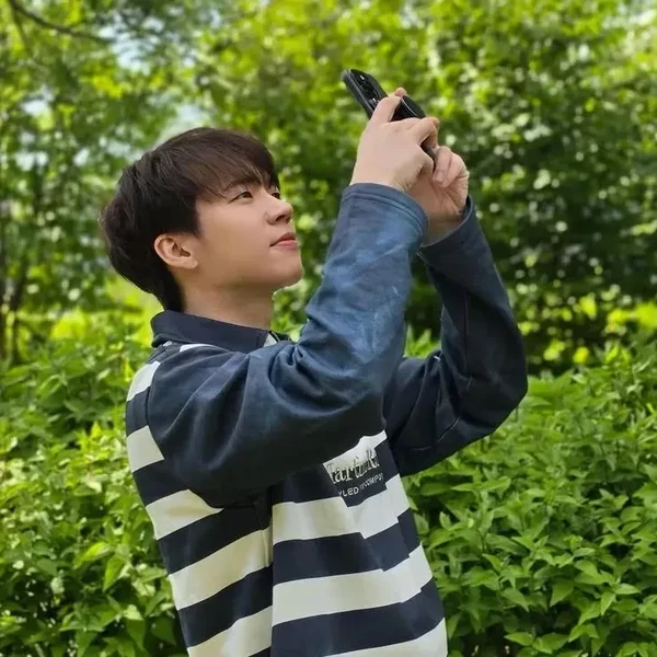 The most loved look of Nam Woohyun today