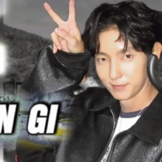 Popular photo full of fans’ love for Lee Joongi